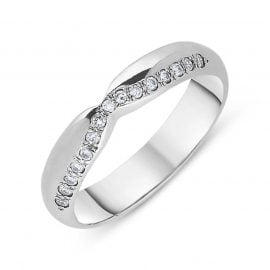 18ct White Gold 0.12ct Diamond Dipped Centre Half Eternity Ring