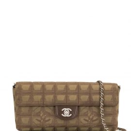 Chanel Pre-Owned 2002 Travel Line shoulder bag - Brown