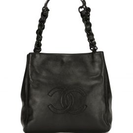 Chanel Pre-Owned debossed CC shoulder bag - Black