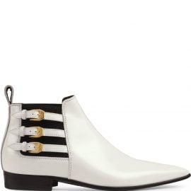 Gucci pointed side buckle ankle boots - White