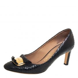 Salvatore Ferragamo Black Python Embossed Leather Embellished Fringe Detail Pumps Size 38